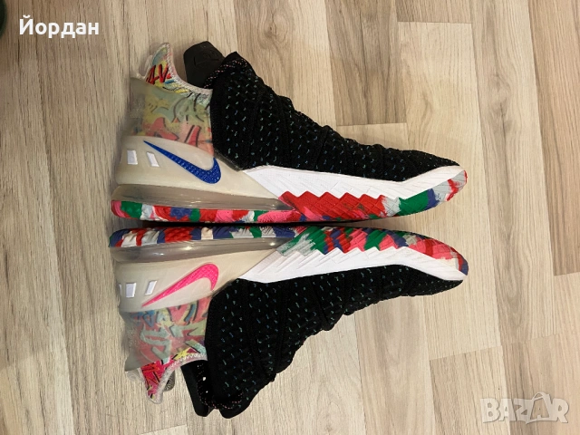 Обувки Nike LeBron 18 MULTICOLOR 46 номер, снимка 2 - Маратонки - 54001218