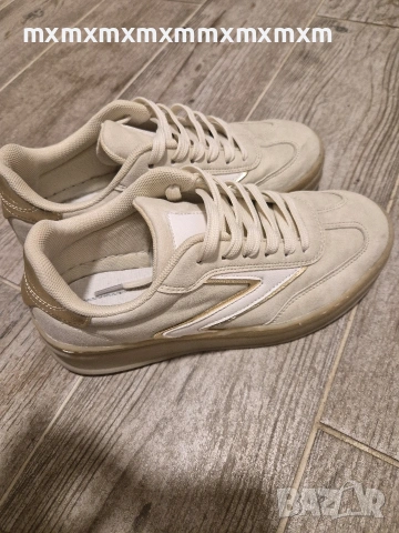 Дамски кецове