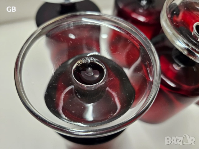 Ретро сервиз френски червени чаши на столче, снимка 8 - Чаши - 53477030