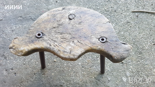 Трикрако столче 