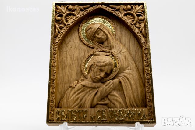 Позлатена релефна икона на Свети Петър и Света Феврония от масивен дъб - 9 карата, снимка 1 - Икони - 46006385