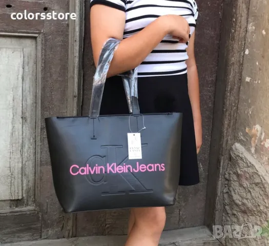 Черна чанта Calvin Klein код IA71, снимка 1 - Чанти - 37863356