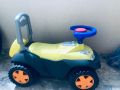 Детска кола за бутане/ возене