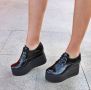 Обувки на платформа - черен лак - 120K, снимка 1 - Дамски ежедневни обувки - 45301881