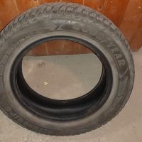 Продавам 2 броя зимни гуми 185/65R15 марка GOODYEAR, снимка 1 - Гуми и джанти - 45305561