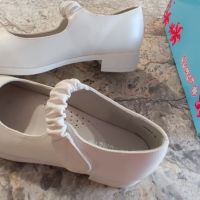 Детски обувки за момичета в бял цвят - размер 35. Нови!, снимка 2 - Детски обувки - 45682049