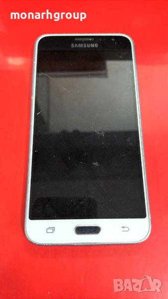 Телефон Samsung SM-J320FN /за части/, снимка 1