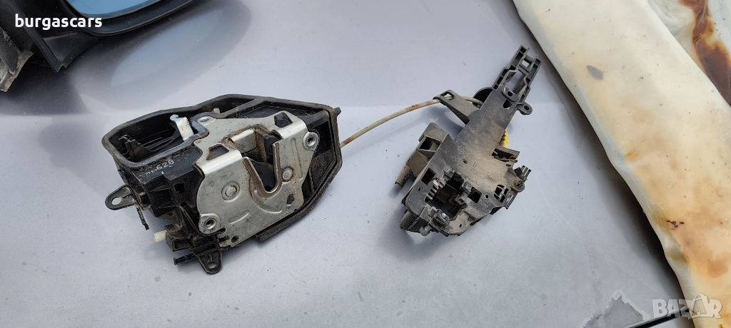 Брава предна дясна врата Bmw 118D E87 - 70лв, снимка 1