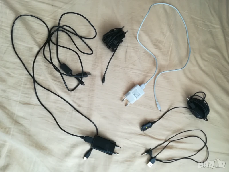 Зарядни за различни телефони , снимка 1