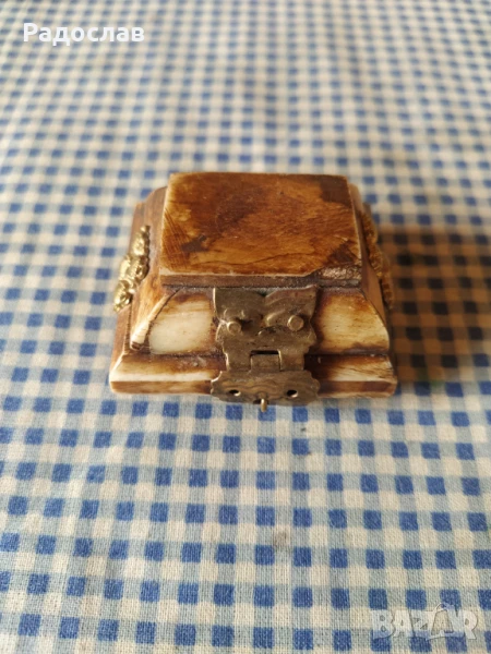 стара малка кутия от кост, снимка 1