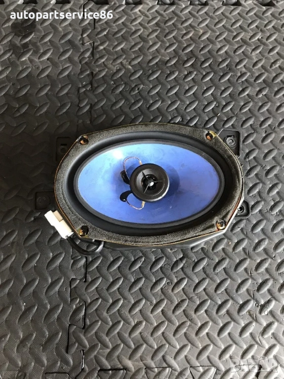 Заден десен високоговорител за KIA Carnival (2006–2011) 96350-4D050, снимка 1