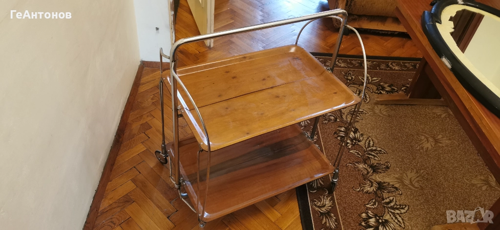 Помощна масичка за сервиране-сгъваема-на колела, снимка 1