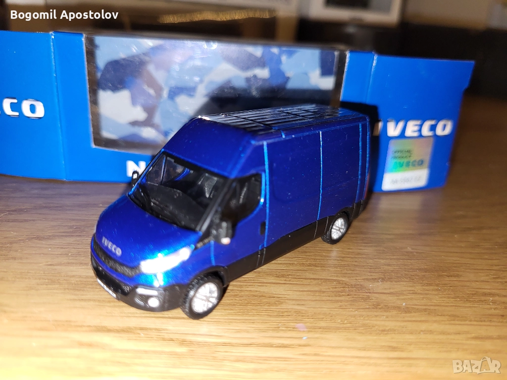 Умален модел на Iveco Daily 1:72, снимка 1