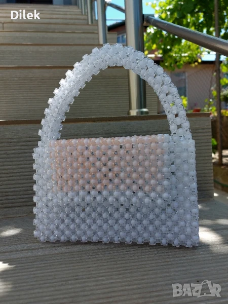  Ръчно изработена дамска чанта от мъниста – стил и елегантност в едно!
, снимка 1