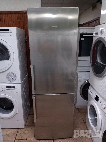 Като нов иноксов комбиниран хладилник с фризер Бош Bosch A+++ с две години гаранция!