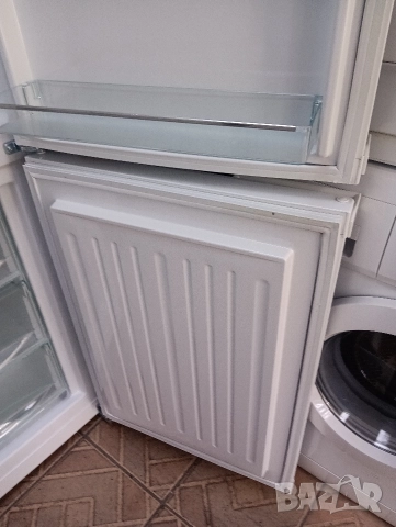 Комбиниран хладилник с фризер Миеле Miele 55см широк с две години гаранция!, снимка 6 - Хладилници - 52544009