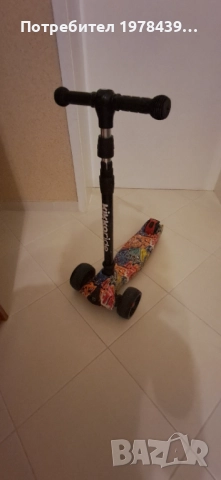Детска тротинетка светеща, снимка 2 - Скутери и тротинетки - 51708953
