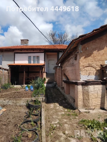 Продавам къща в град Панагюрище , снимка 1