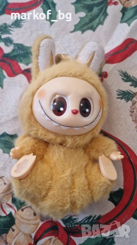 Labubu have a seat Лабубу седнало