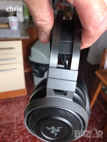 RAZER NARI ULTIMATE WIRELESS GAMING HEADSET  NEW, снимка 10 - Слушалки за компютър - 51834607