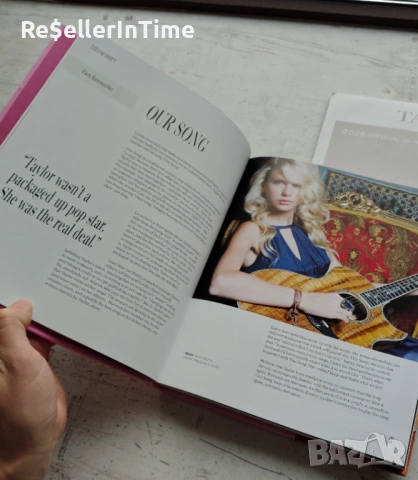 Лот от нови The Taylor book и официален календар Taylor Swift 2026, снимка 3 - Колекции - 53350993