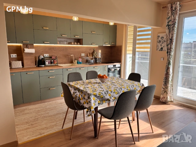 Просторен Многостаен Апарт. Лавели за Нощувки