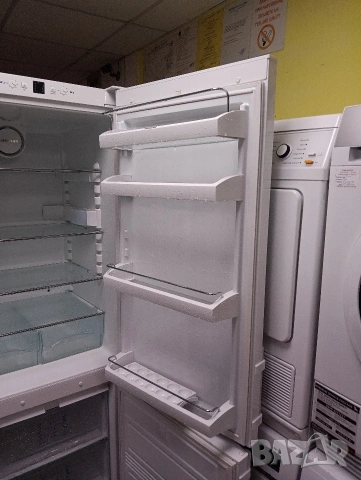 Комбиниран хладилник с фризер Liebherr No Frost с две години гаранция!, снимка 3 - Хладилници - 53207553