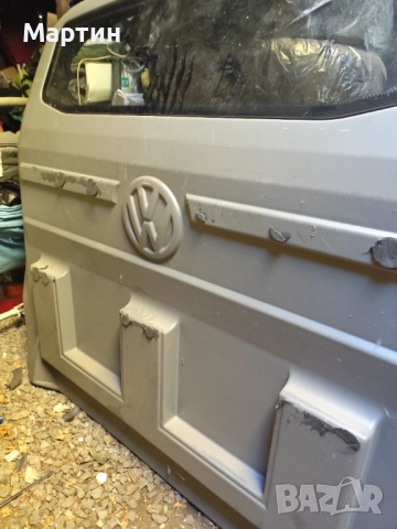 Кора зад шофьора на wv t5