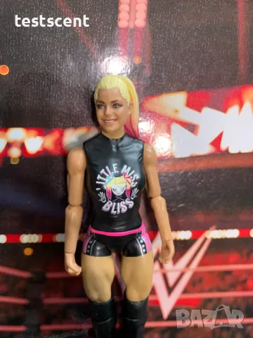 Екшън фигура WWE Alexa Bliss Lexi Kaufman Алекса Блис basic Little miss Bliss, снимка 8 - Фигурки - 49511838