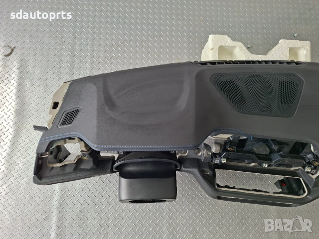 НОВО Оригинално Табло BMW G20 G21 G22 G23 G26 G42 G80 M3 M4 Черно Син Шев без HUD, снимка 4 - Части - 54073503