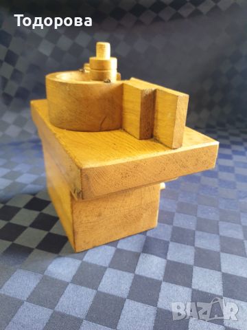 Модел на дърводелска фреза-играчка, снимка 3 - Антикварни и старинни предмети - 45699289