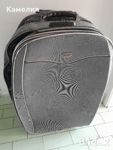 Голям куфар на колелца Bora, снимка 1 - Куфари - 45978086