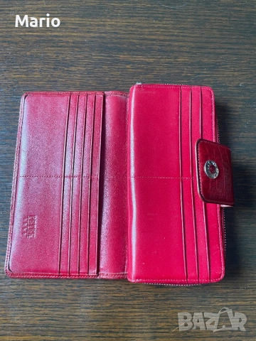 Petek дамски червен кожен портфейл, снимка 3 - Портфейли, портмонета - 53219552