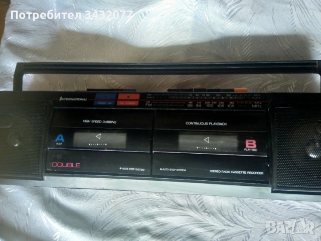Радио касетофон, снимка 2 - Радиокасетофони, транзистори - 54164568