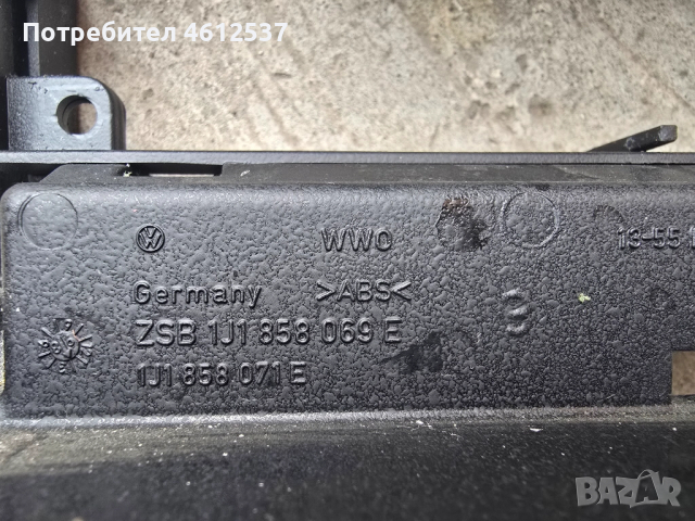 Средна конзола за арматурно табло на Фолксваген Голф 4, снимка 3 - Части - 52098825