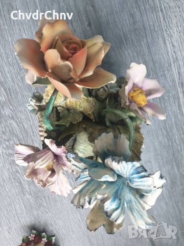 Порцеланови цветя (22х20) , снимка 2 - Антикварни и старинни предмети - 46473941