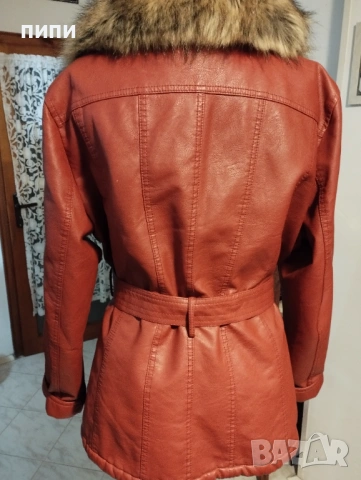 ДАМСКО САКО  еко кожа, подвижна яка с косъм, снимка 2 - Сака - 53472976