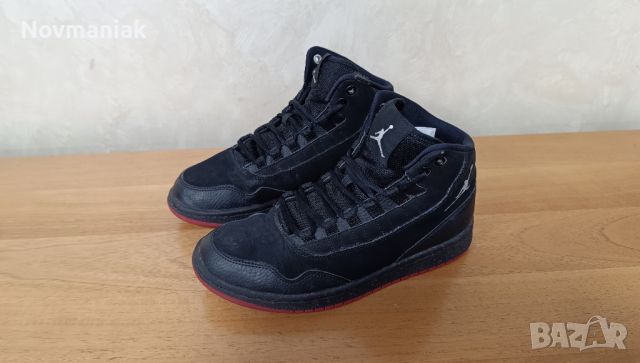 Nike Air Jordan Executive Bred, снимка 2 - Маратонки - 45760816