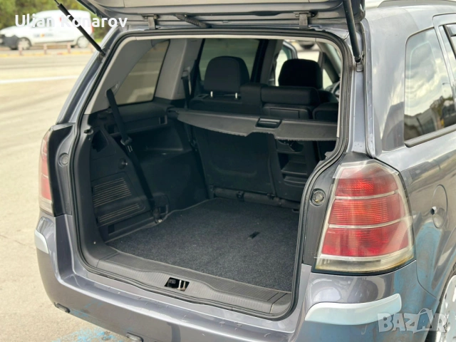 Opel Zafira ТОП* 1, 9cdti * напълно обслужена* 7 места * БАРТЕ, снимка 7 - Автомобили и джипове - 53810099