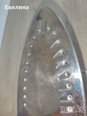 Спешно ютия Moulinex работи без забележки, снимка 2 - Ютии - 51246999