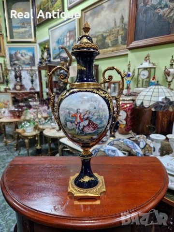 Уникална антикварна френска порцеланова амфора бронз син кобалт 