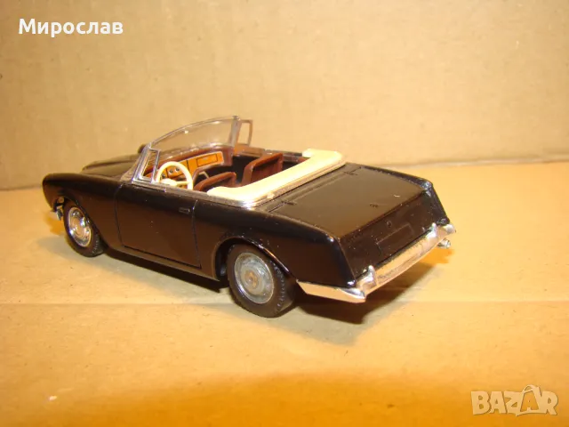 1:43 SOLIDO FACEL VEGA КОЛИЧКА ИГРАЧКА МОДЕЛ, снимка 5 - Колекции - 48778424