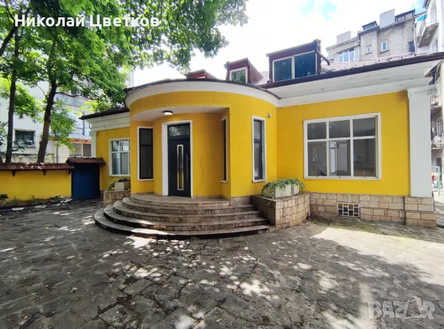 Продава се офис сграда в центъра на София, снимка 2 - Къщи - 49568091