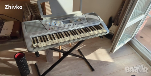 Синтезатор Yamaha PSR 290 С ДЕФЕКТ (с включена стойка)