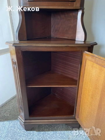 Ъглов шкаф, снимка 3 - Секции и витрини - 53513542