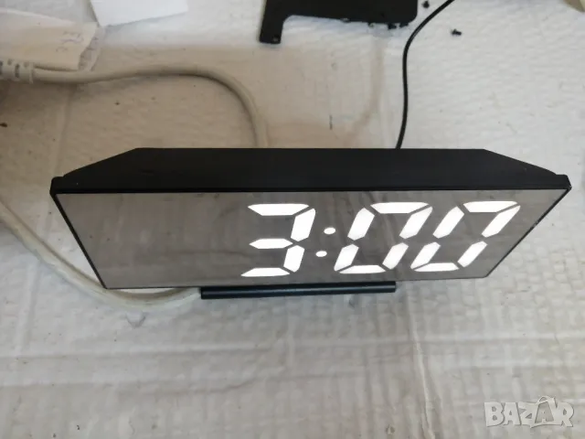 LED часовник с аларма, термометър и календар, снимка 6 - Други стоки за дома - 49759028