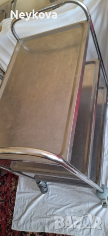 Сервитьорска количка