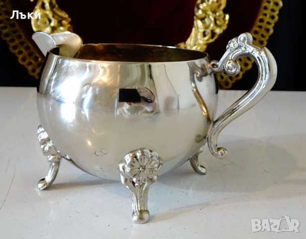 Посребрена бронзова каничка,барок,като нова от вътре. , снимка 5 - Антикварни и старинни предмети - 53632640