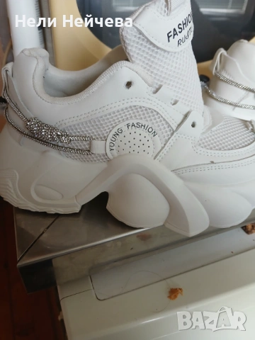 Дамски маратонки, снимка 3 - Маратонки - 53873060