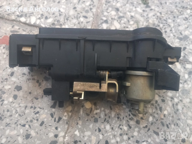 брава за Мерцедес w203 комби, снимка 2 - Части - 53037234